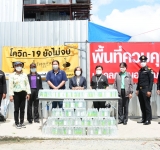 บางจากฯ ปันน้ำใจ มอบน้ำดื่มให้สำนักงานเขตพระโขนงดูแลคนงานในแคมป์ก่อสร้าง